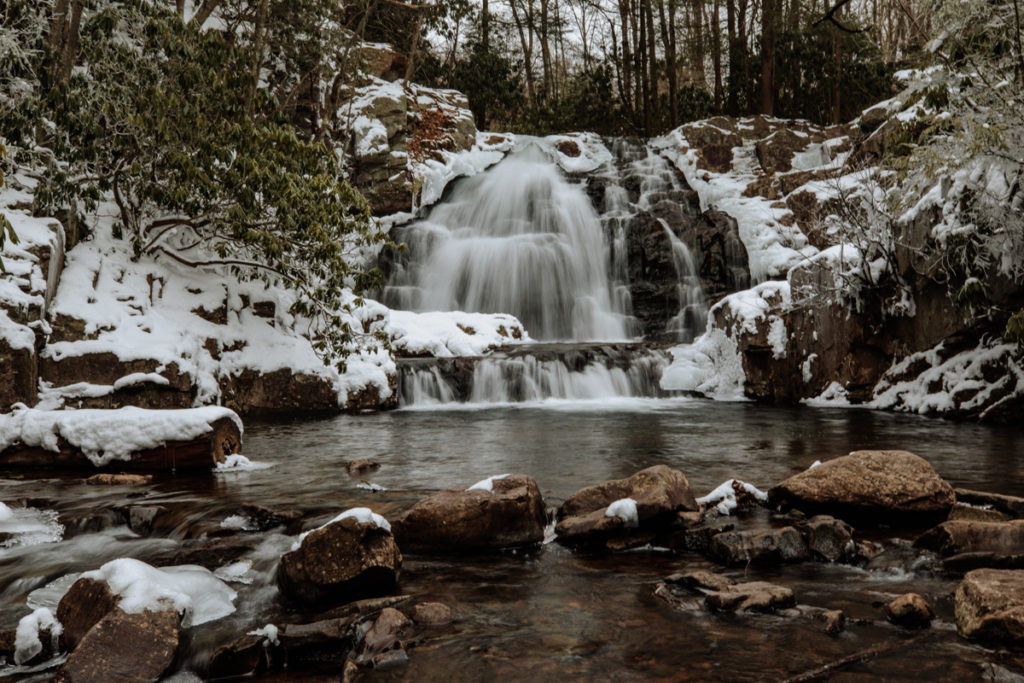long-exposure-waterfall-winter-2