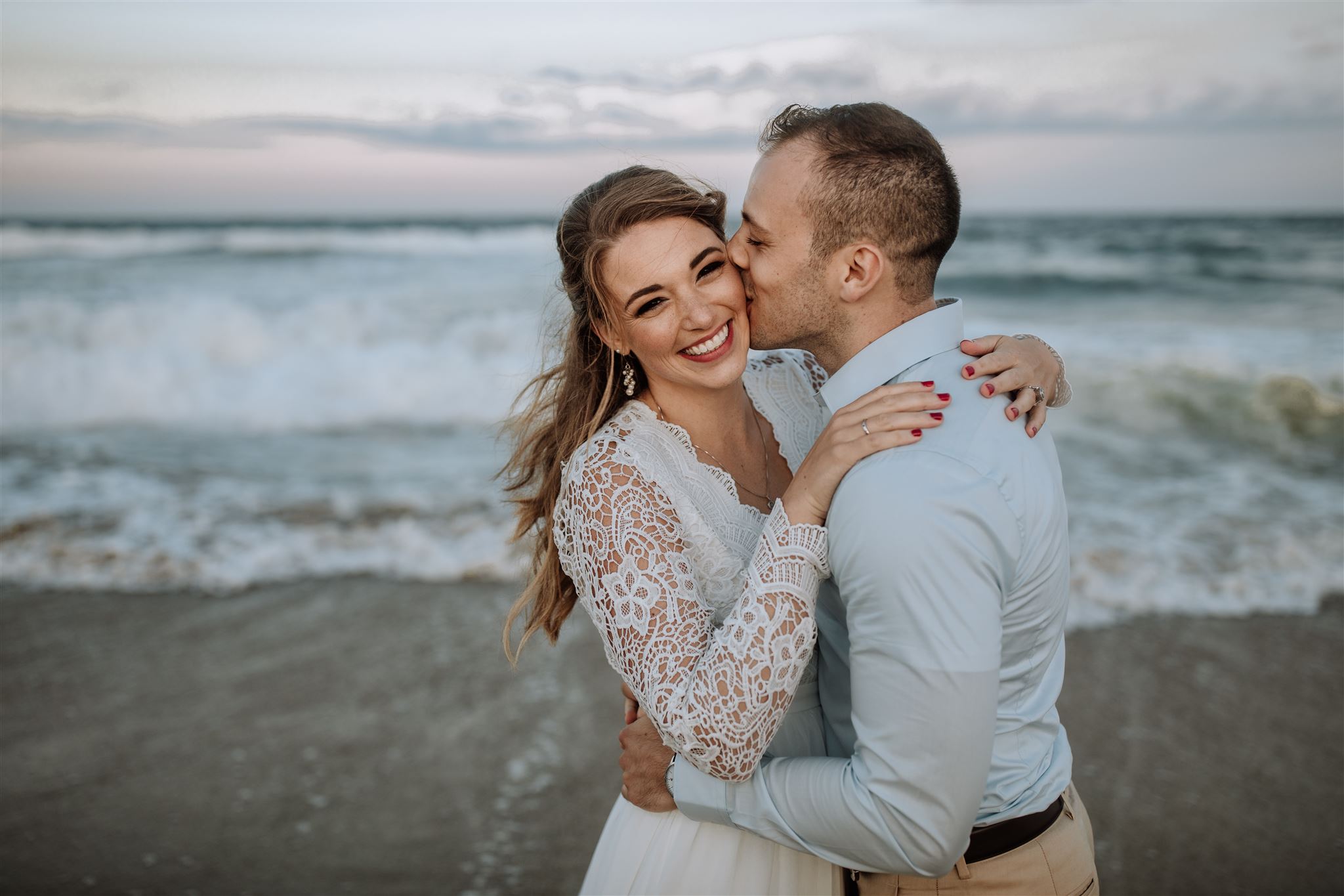 Why the Beach is Perfect for Your Couple Photos